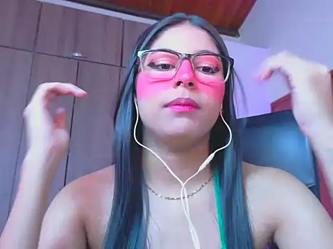 Snapshot of _ALLYSON18_ chatting on 06-10-26, 12:06 ALLYSON18 online show from 06-10-26, 12:06