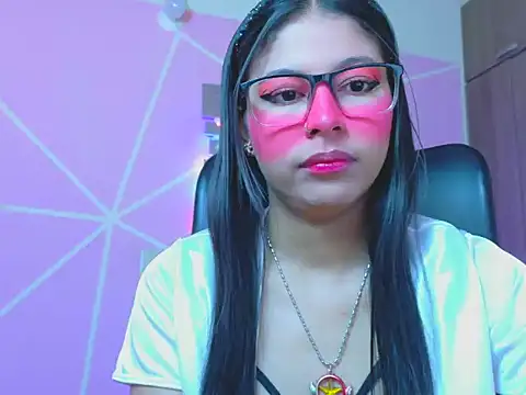 Snapshot of _ALLYSON18_ chatting on 05-29-26, 11:49 ALLYSON18 online show from 05-29-26, 11:49