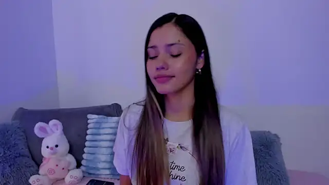 Brisa blue online show from 11-14-25, 04:43