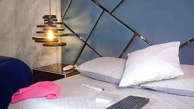 ammy durand online show from 03-12-26, 07:07