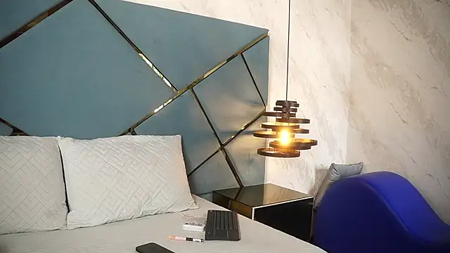 ammy durand online show from 04-07-26, 07:37