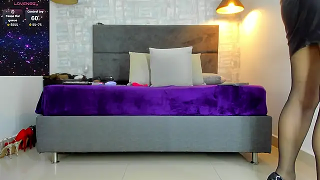 missnatash online show from 12-01-25, 11:33