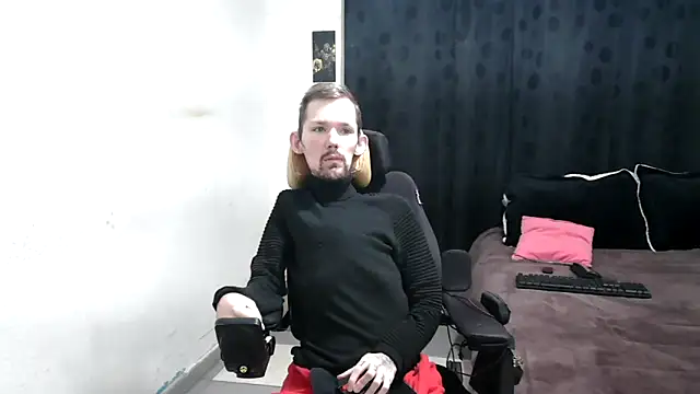 Snapshot of Sophia_and_Thomas chatting on 03-01-25, 09:40 Sophia and Thomas online show from 03-01-25, 09:40