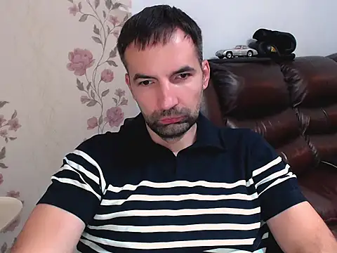 Leo 1617 online show from 10-31-25, 09:06