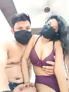 Snapshot of Janhvi- chatting on 03-12-25, 10:05 Janhvi- online show from 03-12-25, 10:05