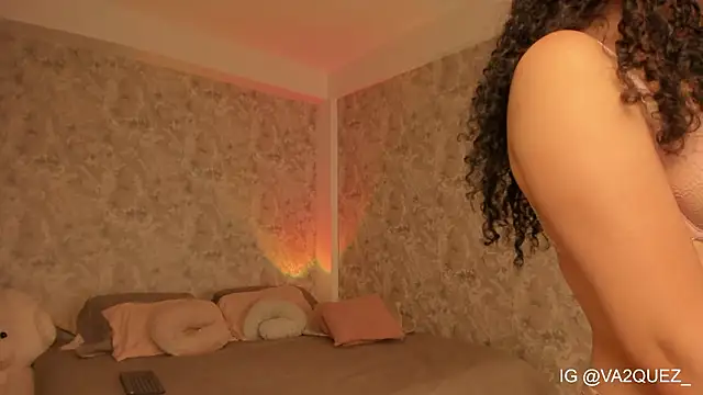 Heyloreley online show from 02-21-26, 03:08