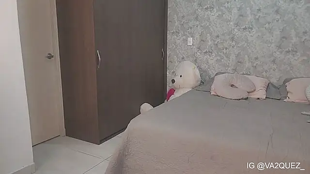 Heyloreley online show from 03-01-26, 02:55