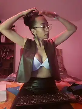 Snapshot of SamaraMartinez chatting on 07-25-26, 10:32 SamaraMartinez online show from 07-25-26, 10:32