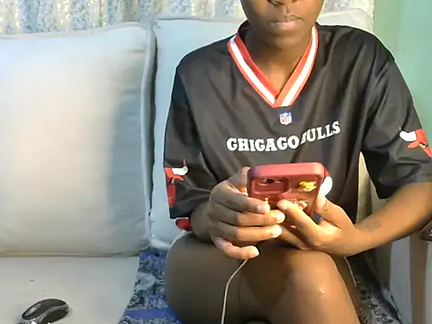 Caryyyl online show from 11-14-25, 02:32