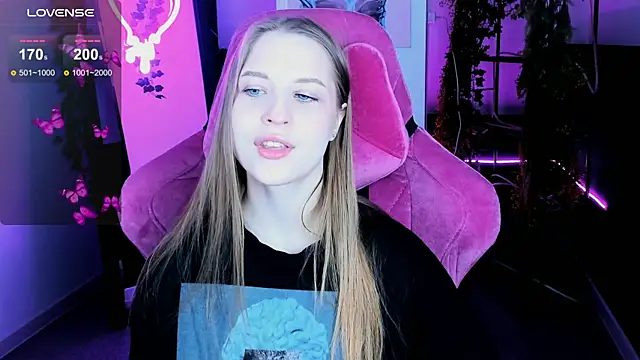 CuteMousee online show from 10-08-25, 05:31