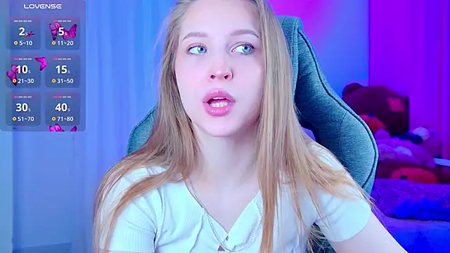 CuteMousee online show from 02-11-26, 05:40