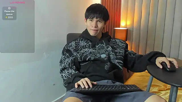 Ryo kush online show from 12-23-25, 03:17