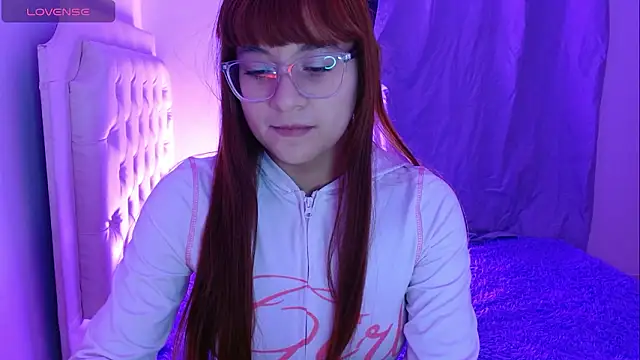 Snapshot of _vixx555_ chatting on 02-04-26, 11:33 vixx555 online show from 02-04-26, 11:33