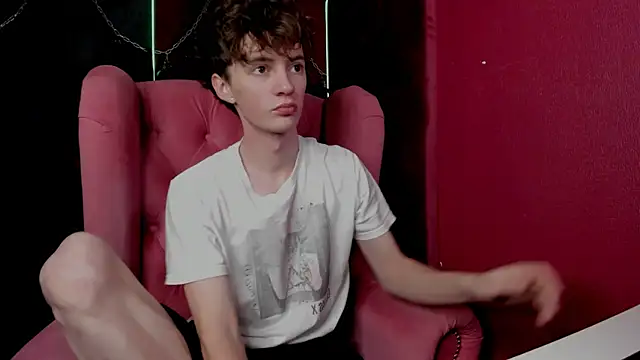 LukeSweet online show from 11-28-25, 11:54