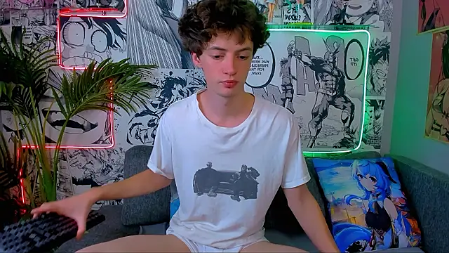 LukeSweet online show from 02-09-26, 03:32