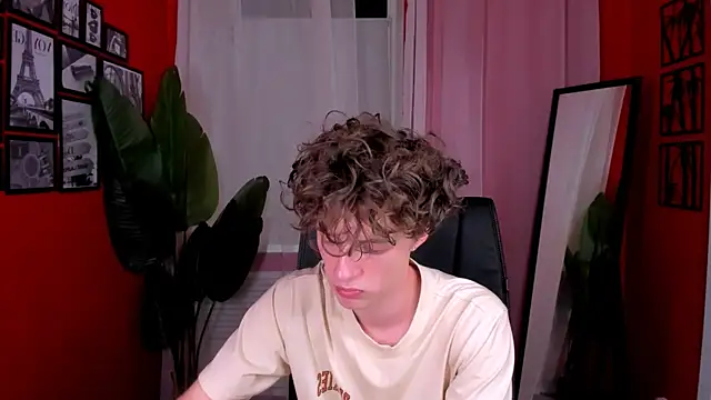 LukeSweet online show from 07-22-26, 02:30