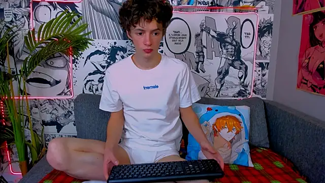 LukeSweet online show from 04-10-26, 02:24