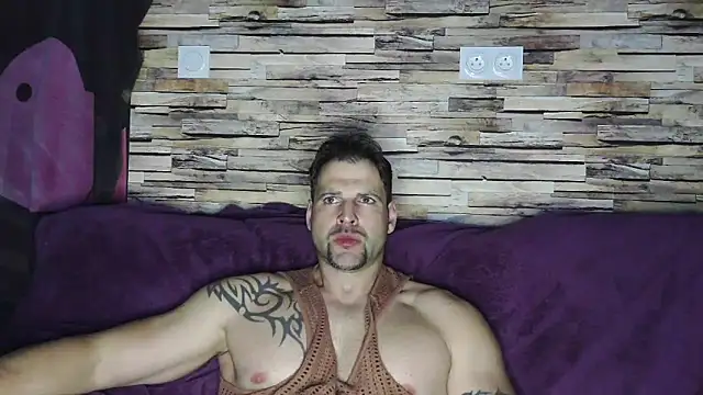 XxBigboybandxX online show from 03-14-25, 06:50