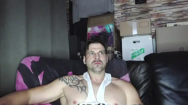 XxBigboybandxX online show from 03-04-26, 06:04