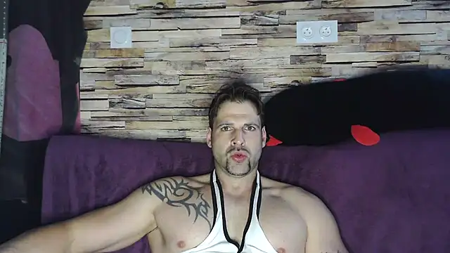 XxBigboybandxX online show from 03-22-25, 03:31