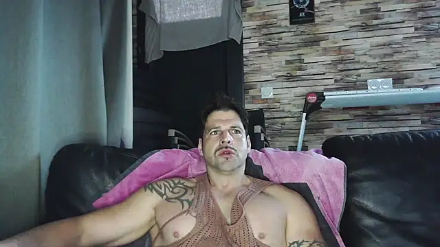 XxBigboybandxX online show from 12-18-25, 08:30