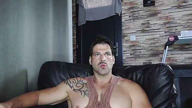 XxBigboybandxX online show from 09-20-25, 07:57