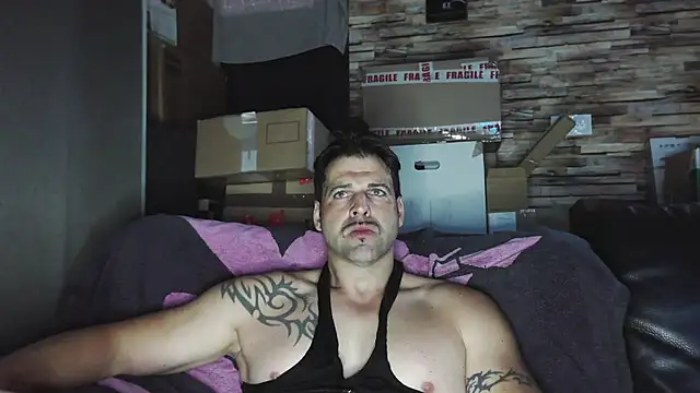 XxBigboybandxX online show from 04-15-26, 05:46