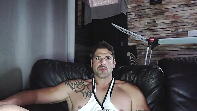 XxBigboybandxX online show from 10-24-25, 03:44