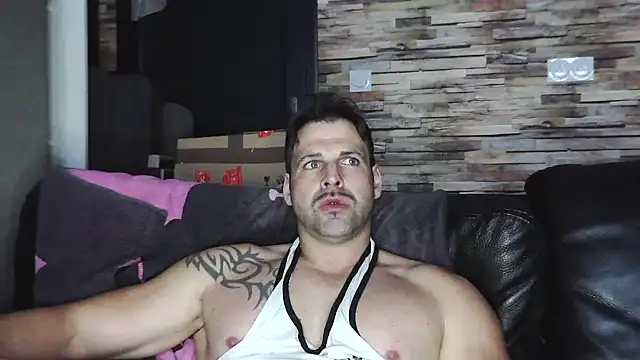 XxBigboybandxX online show from 02-04-26, 06:58