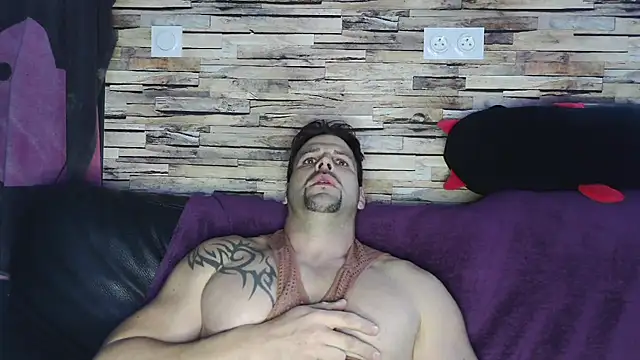 XxBigboybandxX online show from 03-08-25, 04:50