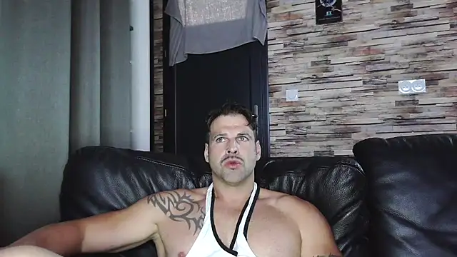 XxBigboybandxX online show from 10-09-25, 05:02