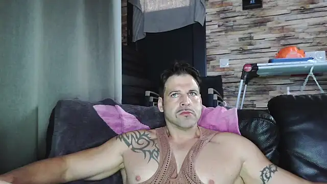 XxBigboybandxX online show from 11-20-25, 08:15