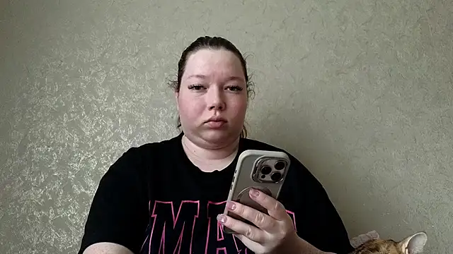 Snapshot of Blush_Lolaa chatting on 06-02-26, 10:48 Blush Lolaa online show from 06-02-26, 10:48