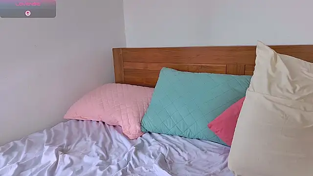 SashaStory online show from 11-14-25, 07:34