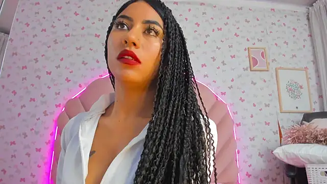 Snapshot of ashlyleee_ chatting on 12-28-24, 12:03 ashlyleee online show from 12-28-24, 12:03