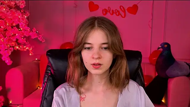 TinaDavil online show from 02-15-25, 05:17