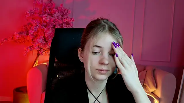 TinaDavil online show from 12-02-25, 09:11