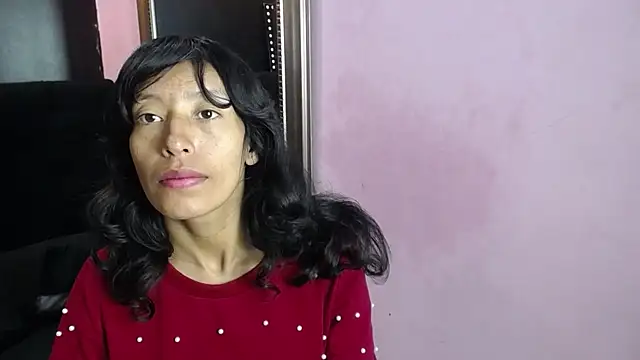 karolinee 66  online show from 10-15-25, 02:25