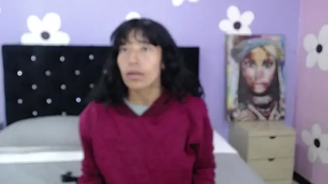 Snapshot of karolinee_66_ chatting on 02-04-26, 03:56 karolinee 66 online show from 02-04-26, 03:56