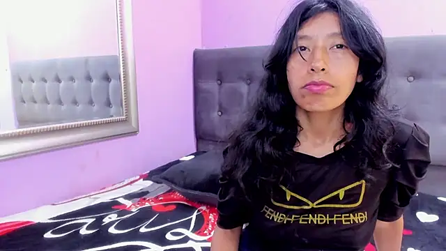 karolinee 66  online show from 07-11-26, 04:24