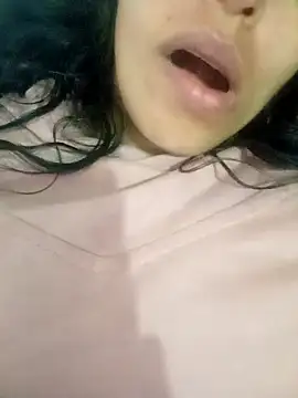 karolinee 66  online show from 12-12-24, 02:48