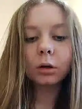 Snapshot of Ekaterina27 chatting on 03-03-25, 10:31 Ekaterina27 online show from 03-03-25, 10:31