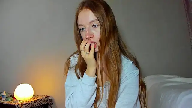 minidivaa  online show from 06-16-26, 07:47