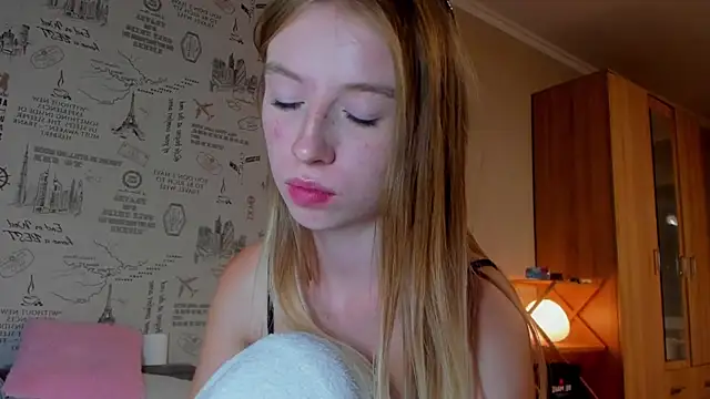 Snapshot of minidivaa_ chatting on 09-13-25, 07:25 minidivaa online show from 09-13-25, 07:25
