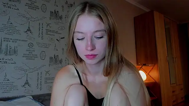Snapshot of minidivaa_ chatting on 09-22-25, 06:14 minidivaa online show from 09-22-25, 06:14