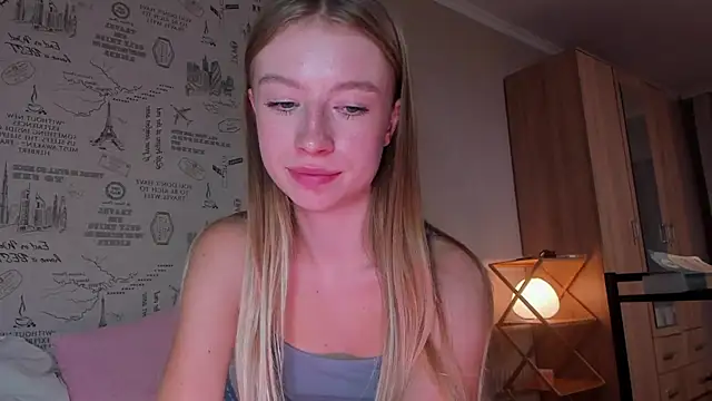 minidivaa  online show from 10-29-25, 08:30