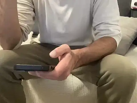 4small4inchlol online show from 03-19-26, 07:47