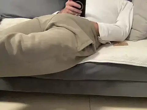 4small4inchlol online show from 12-22-25, 12:44