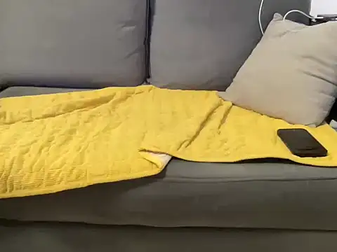 4small4inchlol online show from 10-30-25, 07:00