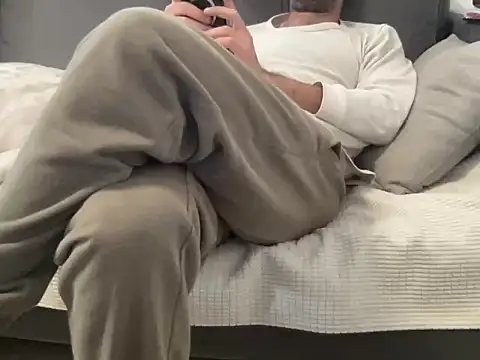 4small4inchlol online show from 03-20-26, 02:07